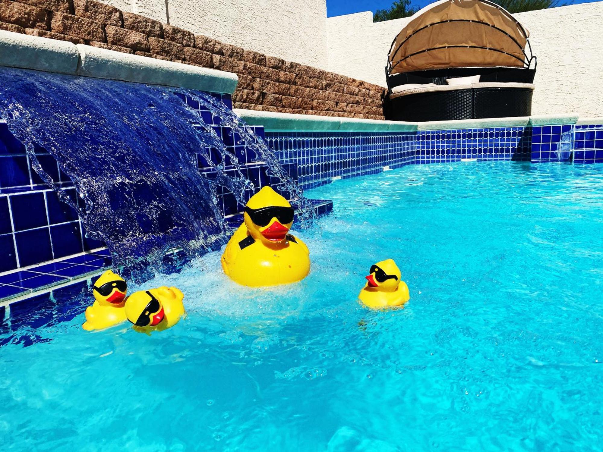 Amazing Heated Pool And Private Hot Tub 3Br In Heart Of Lv Vila Las Vegas Exterior foto