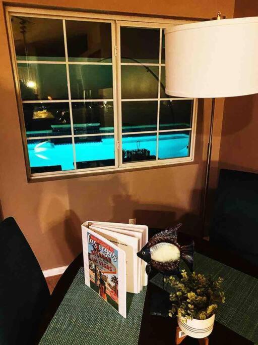 Amazing Heated Pool And Private Hot Tub 3Br In Heart Of Lv Vila Las Vegas Exterior foto